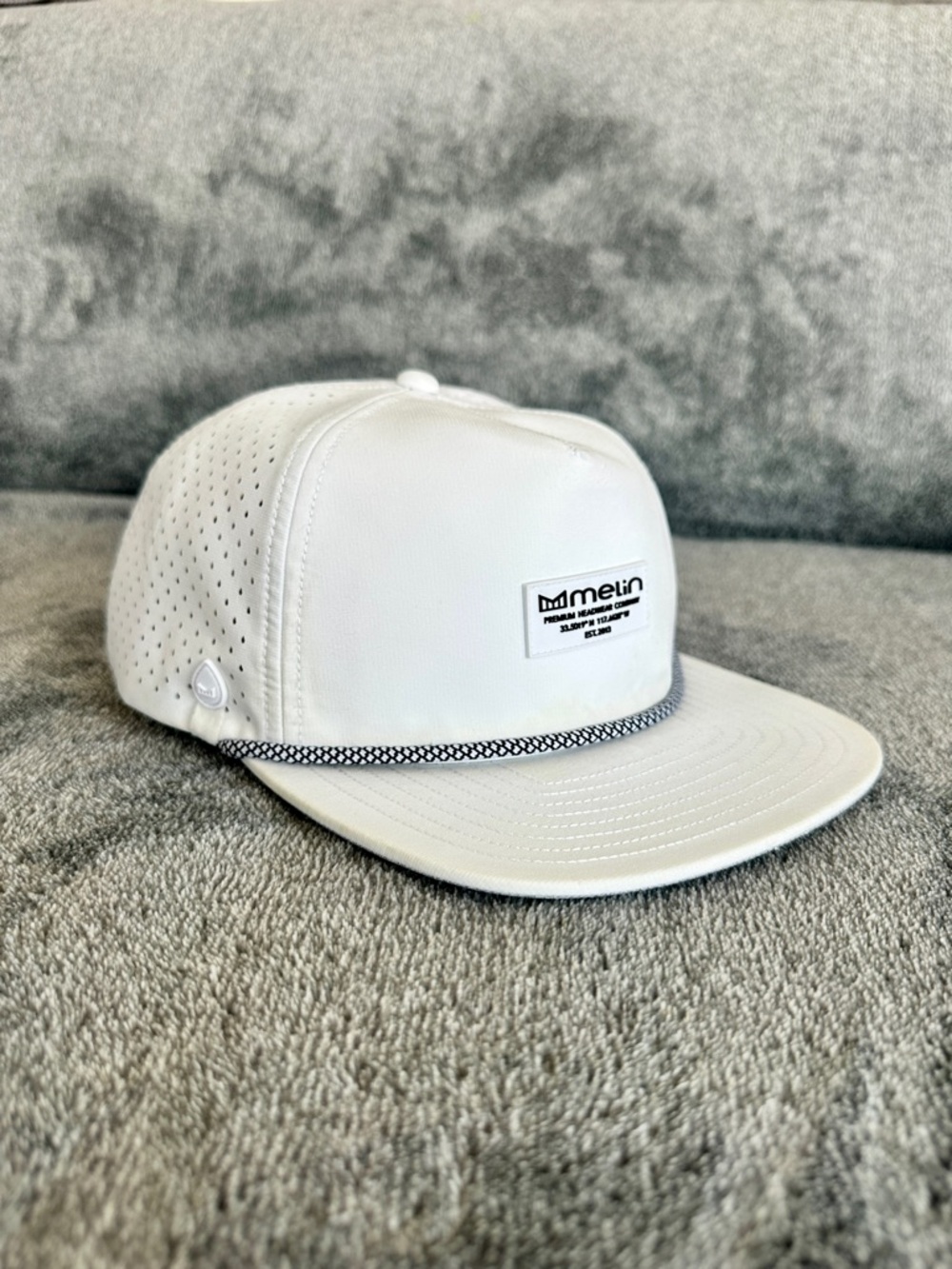 Melin Hydro Coronado Brick Hat white